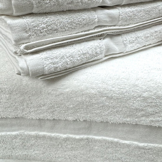 Lux Bath Towels – 25x50 inches, 60 Pack  (5 Dozen)